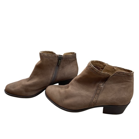 Lucky Brand Beathea Women Boots Zipper Closure Heel Leather Studs Brown Size 9W - Picture 1 of 15